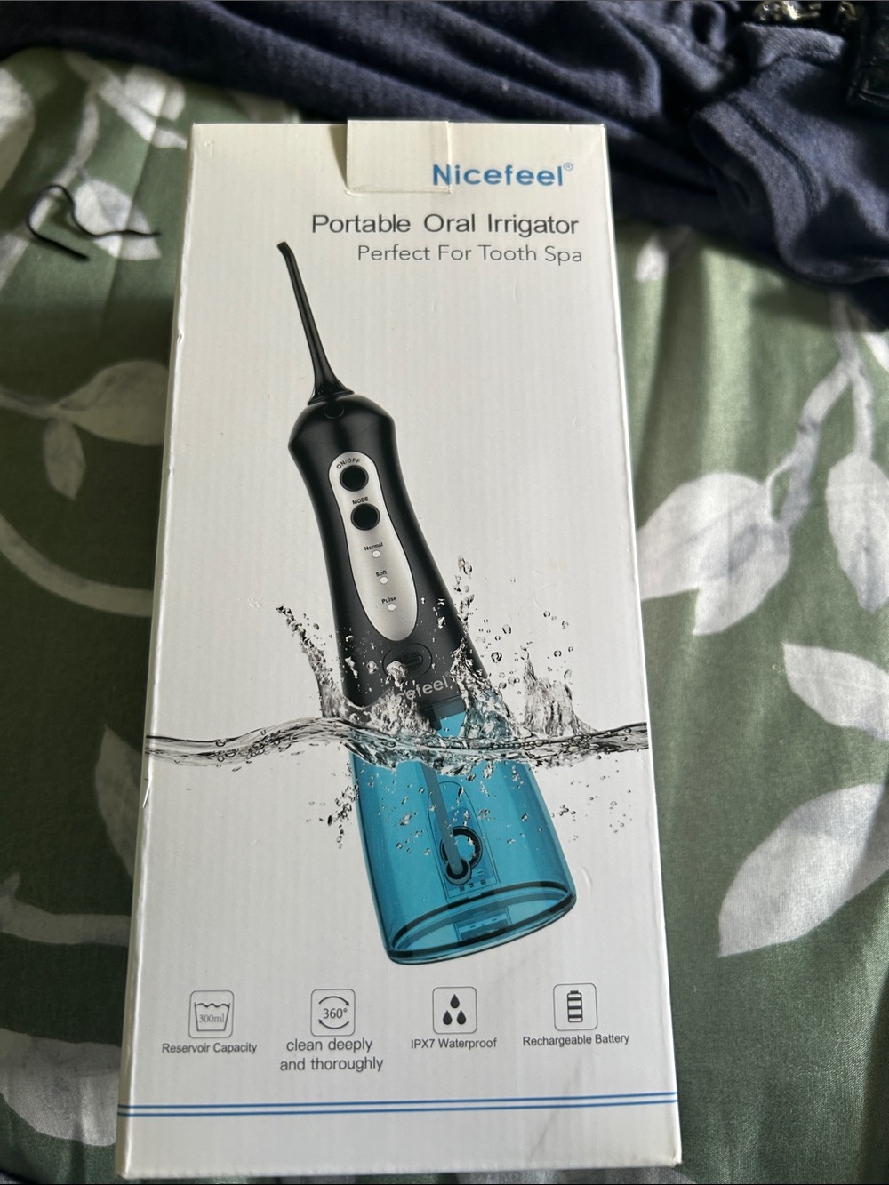 Portable Oral Irrigator - Black/Blue - Picture 1 of 3